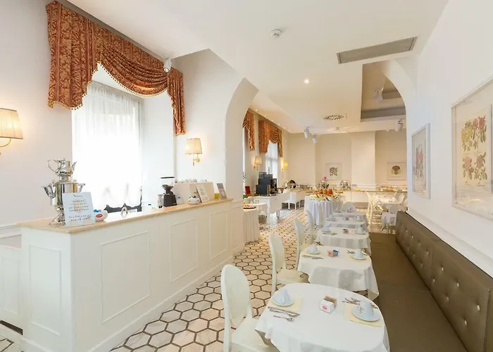 Milton Otel 4*